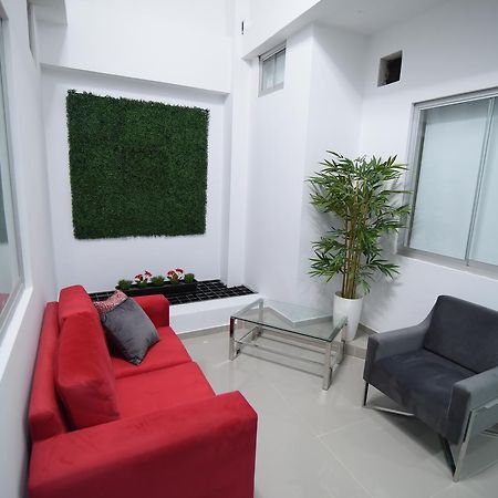 Escala Urban Hotel تشيكلايو المظهر الخارجي الصورة