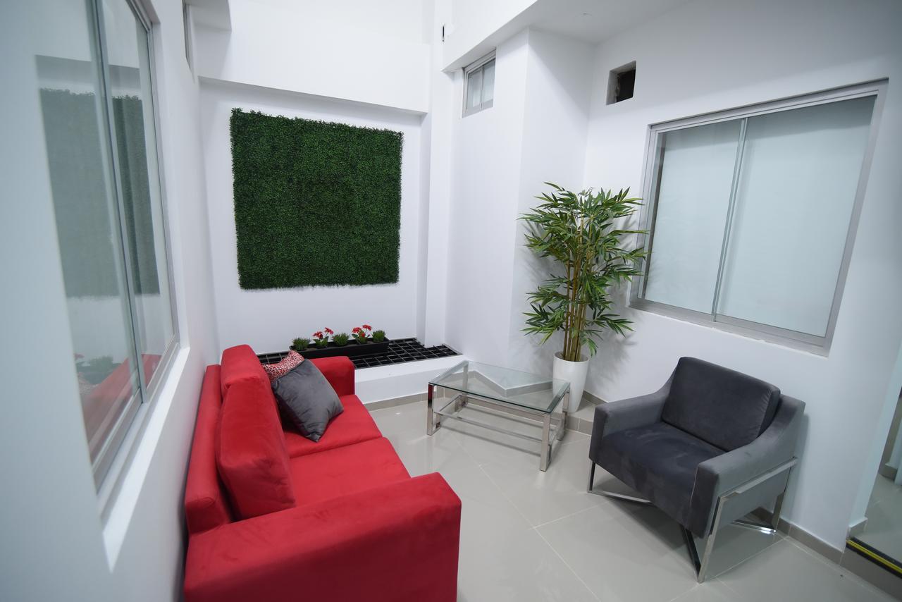 Escala Urban Hotel تشيكلايو المظهر الخارجي الصورة